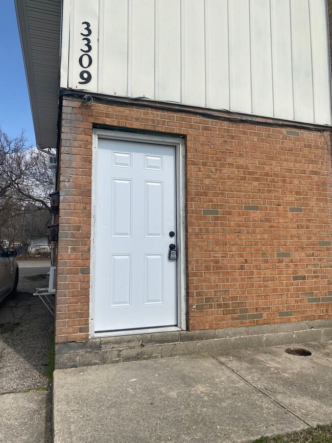 Photo - 3309 Roosevelt Blvd Unidad A