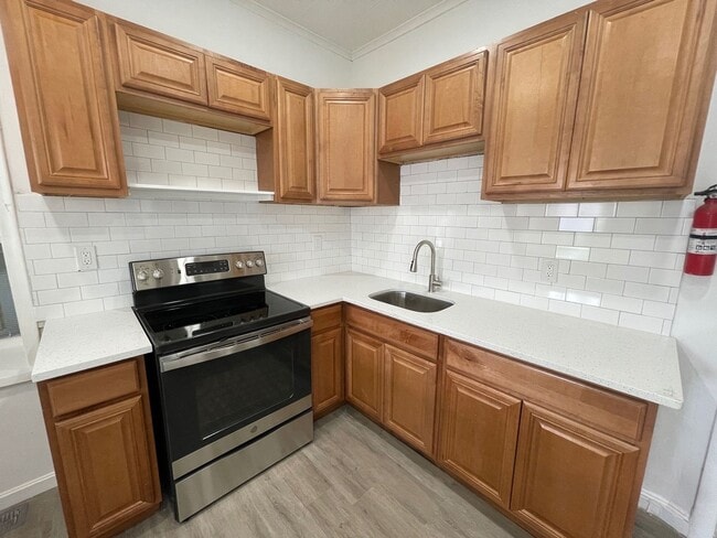 Building Photo - 165 Liberty St Unit 1 Rental