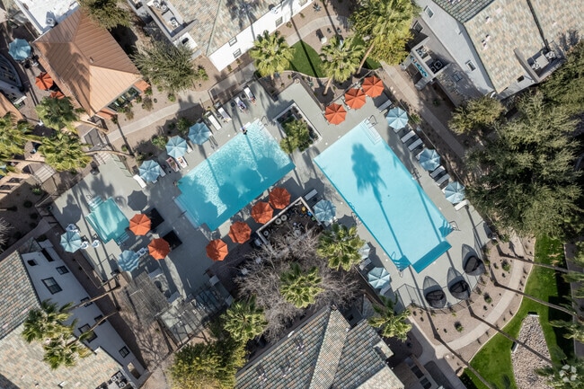 Building Photo - Lazo Apartments