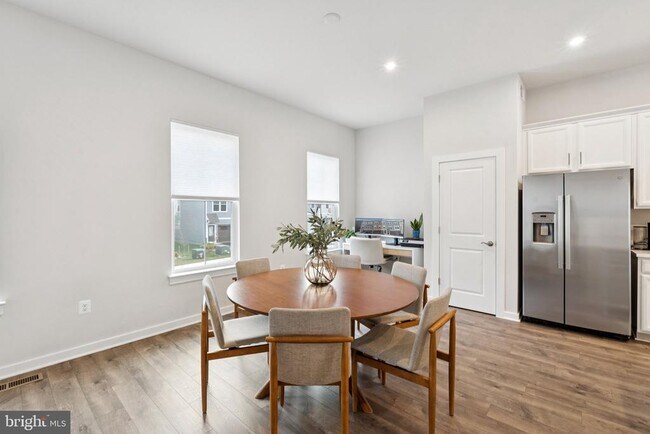 Photo - 1750 Blue Spruce St