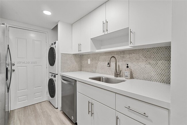 Photo - 8305 Crespi Blvd Unit 2D