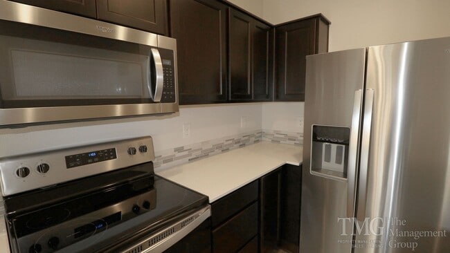 Photo - 3BD Home in Ridgefield in a Great Location!  Don't Miss Out!