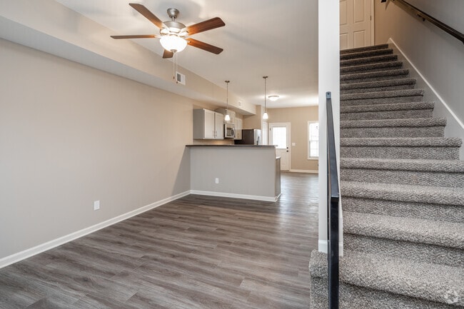 Interior Photo - Airport Place Apartments
