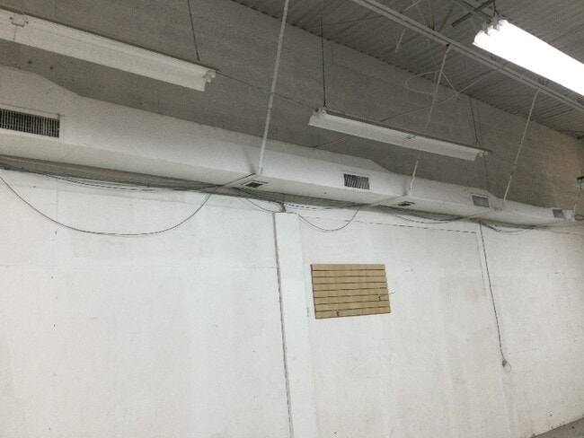 Photo - 7400 NW 7th St