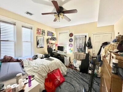 Photo - 731 Parker St