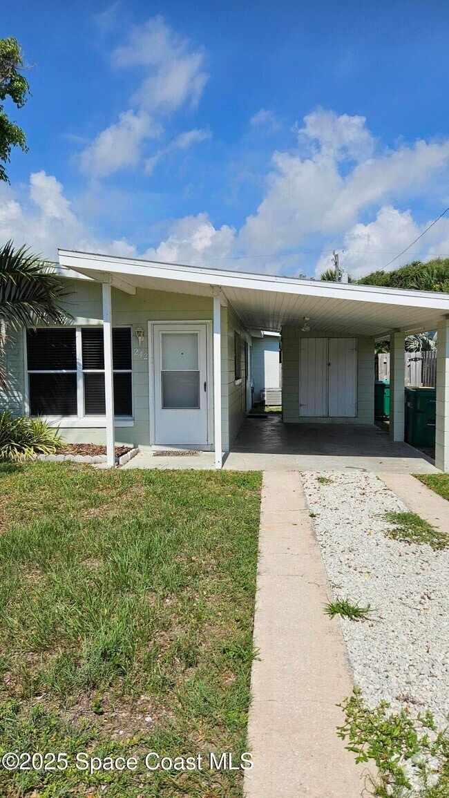 Building Photo - 242 N Brevard Ave Rental