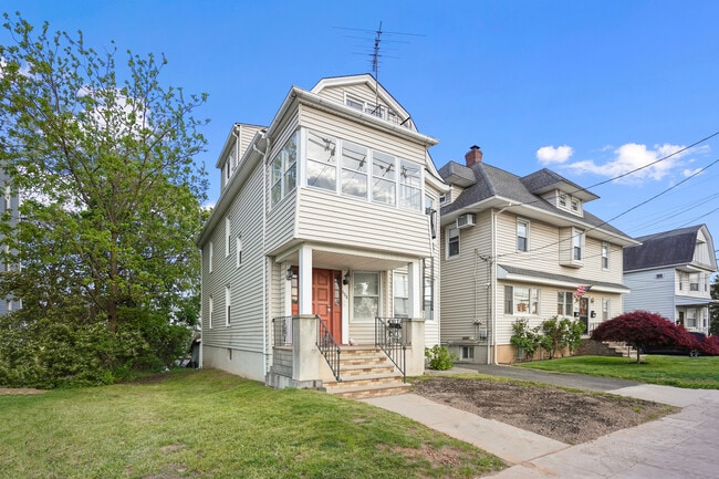 Photo - 608 Washington Ave Unit 1
