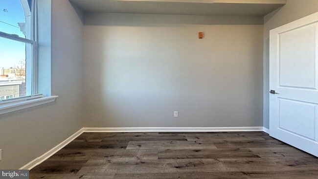 Photo - 3232 W Berks St