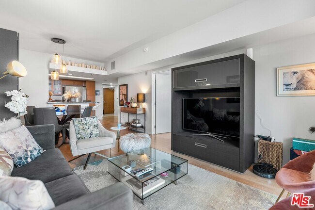 Photo - 13700 Marina Pointe Dr Unidad 621