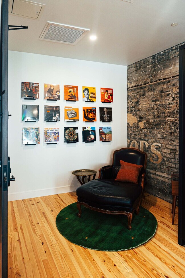 Photo - 1911 3rd Ave N Unidad ID1352420P