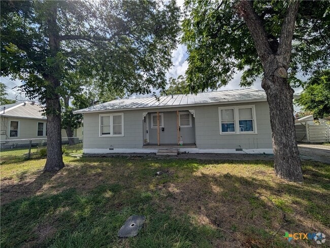 Building Photo - 669 Roosevelt St Rental