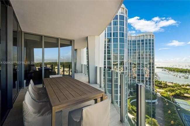 Photo - 2831 S Bayshore Dr