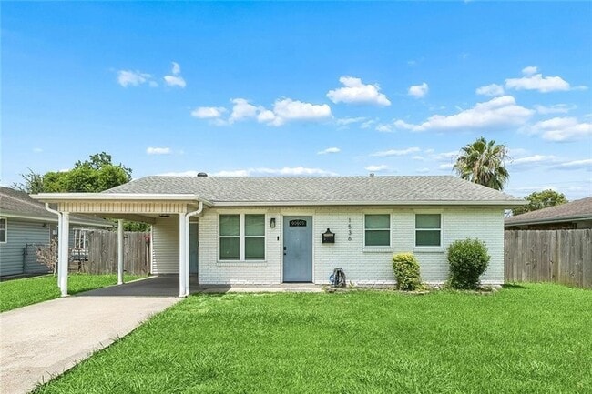 1536 Redwood Dr