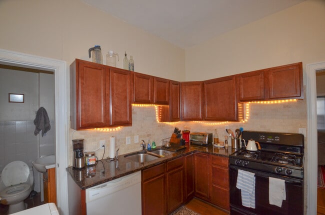Photo - 40 Bowen St Unit 1