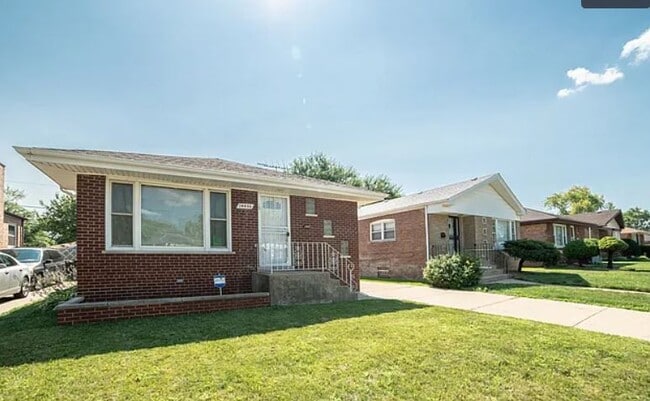 Building Photo - 14435 Kimbark Ave Rental