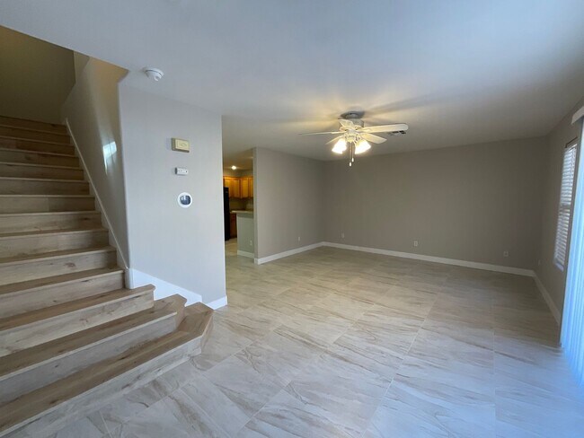 Photo - Great townhome in gated community, 3brs, 2bth, 2cg