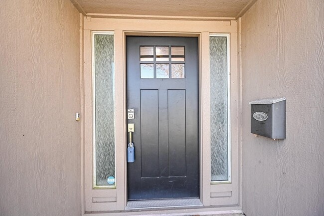 Photo - 6555 Grovewood Ln