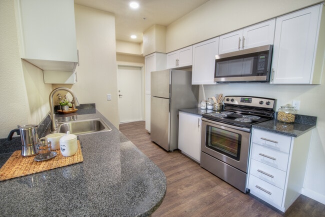 3x2 Ventura B Kitchen