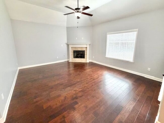 Photo - Olive Branch 4 Bedroom 2 Bath Home-Great Schools