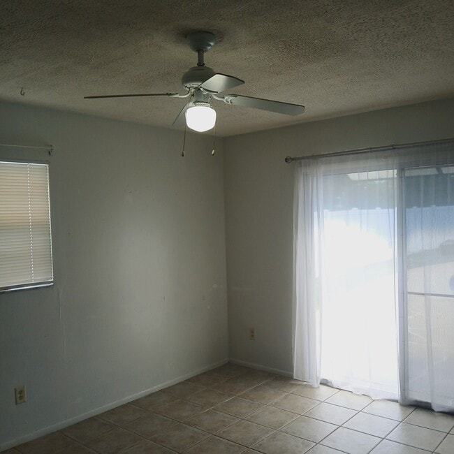 Photo - 153 Alderwood Dr