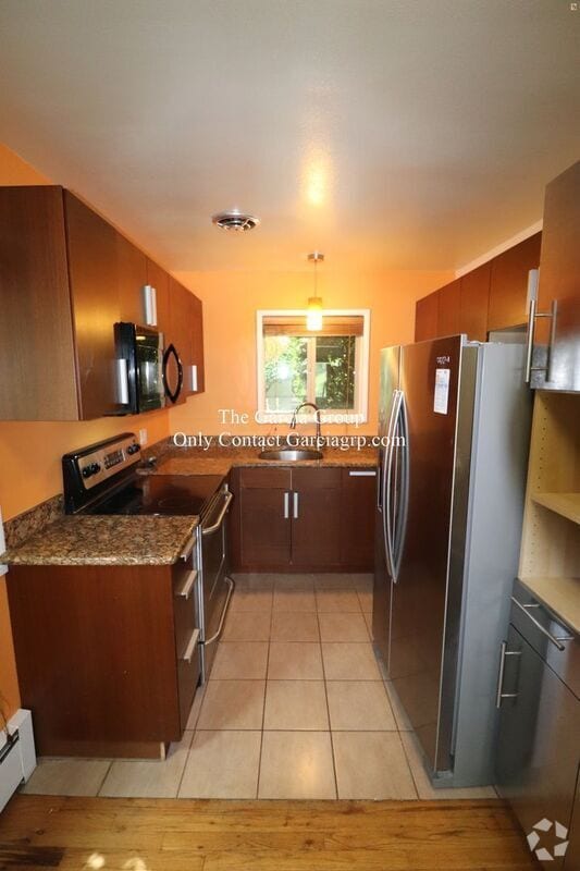 Building Photo - 908 S Gaines St Unit #25 Rental