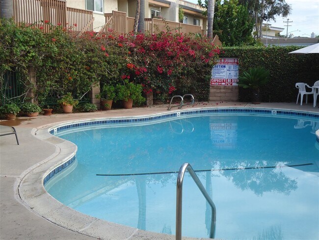 Photo - 2475 Jefferson-