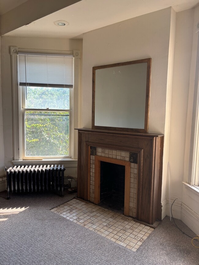 Photo - 319 N Pinckney St