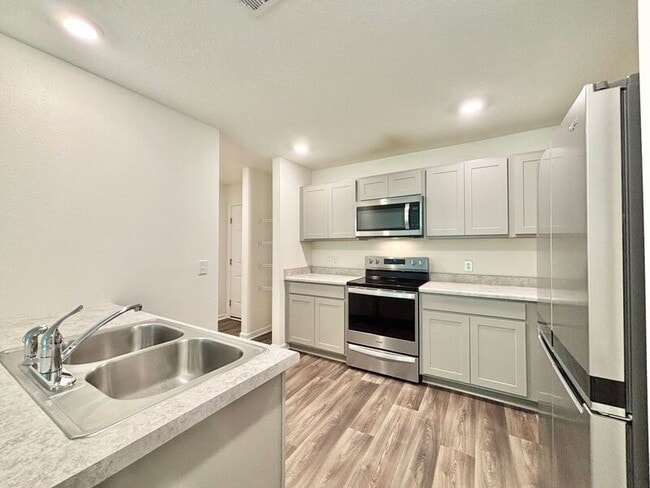 Photo - 7812 Maxton Rd