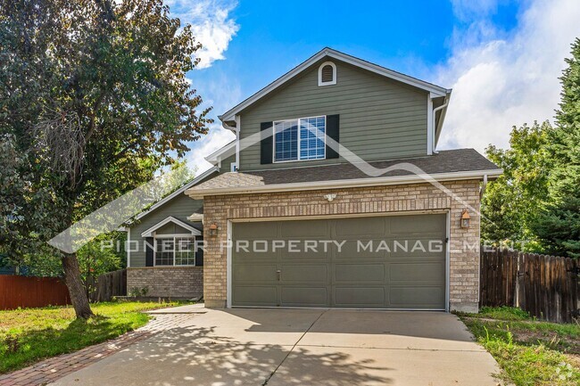 Building Photo - Single Family Home with 2 Car Garage and C...