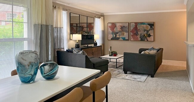 Breckenridge Apartments
