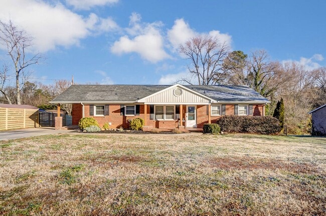 Building Photo - Beautifully Updated 4-Bed, 2.5-Bath Ranch Home in Belmont