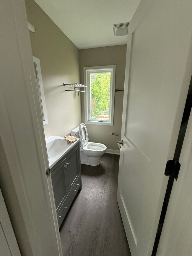 Photo - 1918 Noyes St