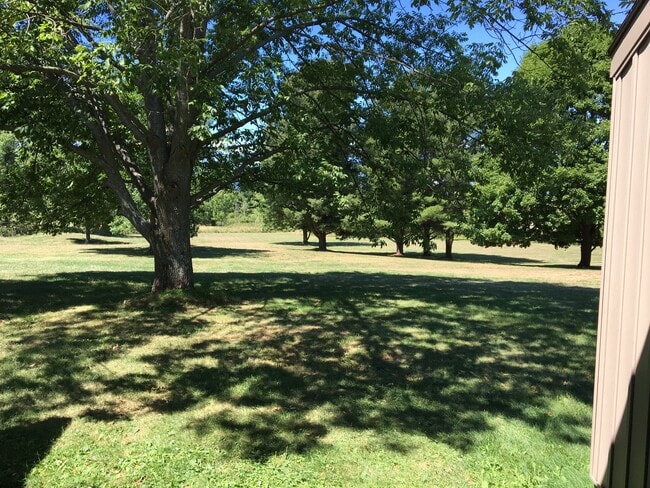 Photo - 1051 Danby Rd Unidad A3