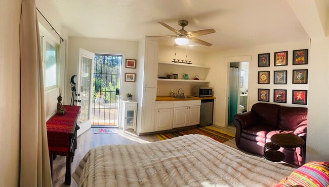 Building Photo - 1038 Marbo Ter