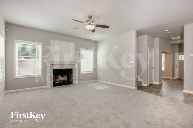 Photo - 171 Winter Red Wy