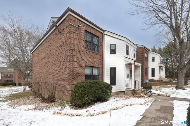 Photo - 48 Wellington Dr Unit 48