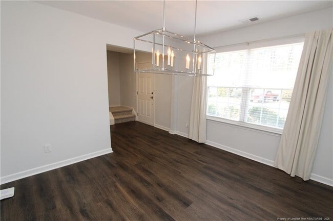 Photo - 105 Sturminster Dr