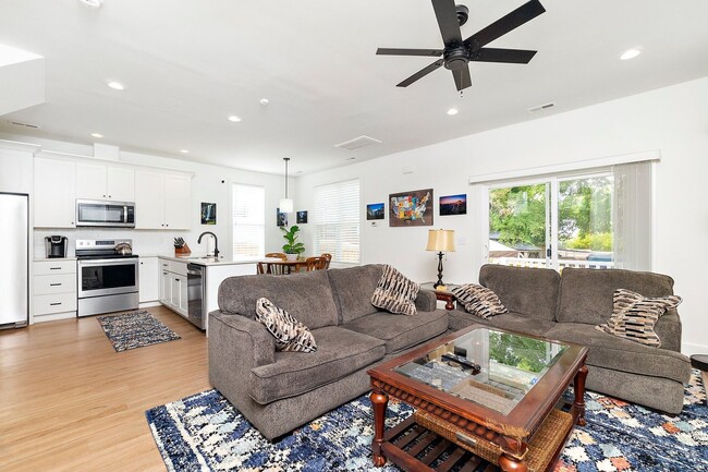 Photo - 2BR Charmer with Fenced Backyard and Modern Amenities!  Close to Downtown Durham!