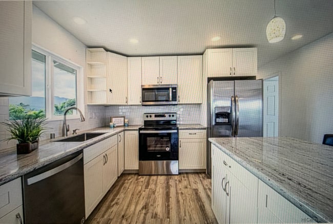 Photo - 451 Lanae Way