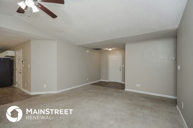 Photo - 101 Honey Ln