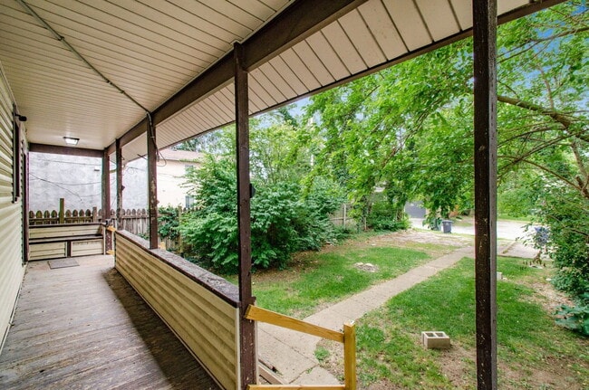 Photo - 383 E 13th Ave