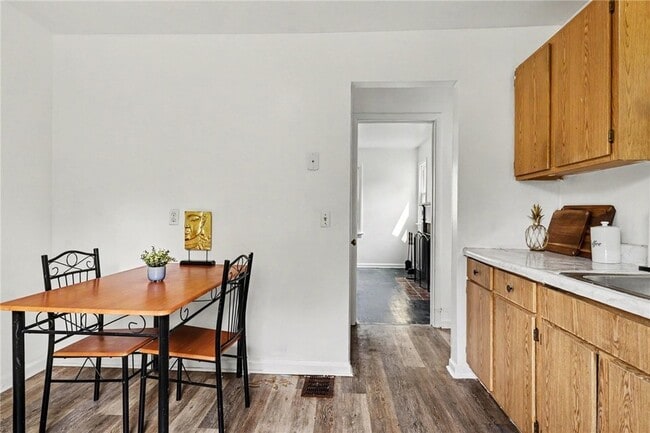 Photo - 1709 South Ave