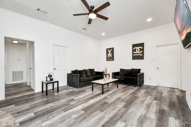Photo - 22723 Earlmist Dr
