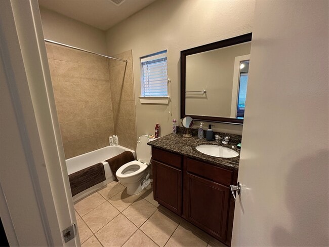 Photo - 1132 Patterson St