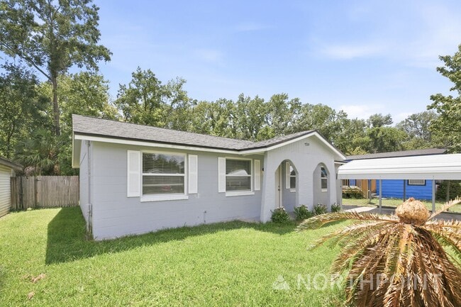 Photo - 3 BR/1BA | Newly Renovated Single Family Home | Fenced backyard | In Jacksonville!