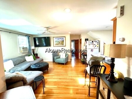 Photo - 24-26 Burnham St Unidad 3