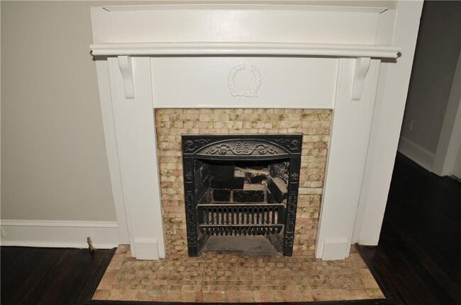 Photo - 364 Josephine St NE