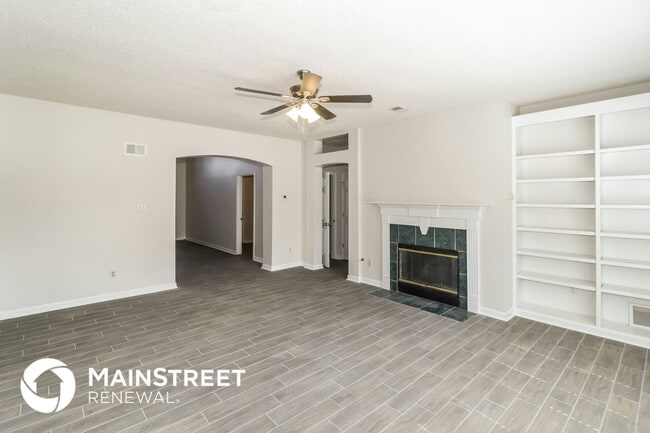 Photo - 7555 Windsong Dr