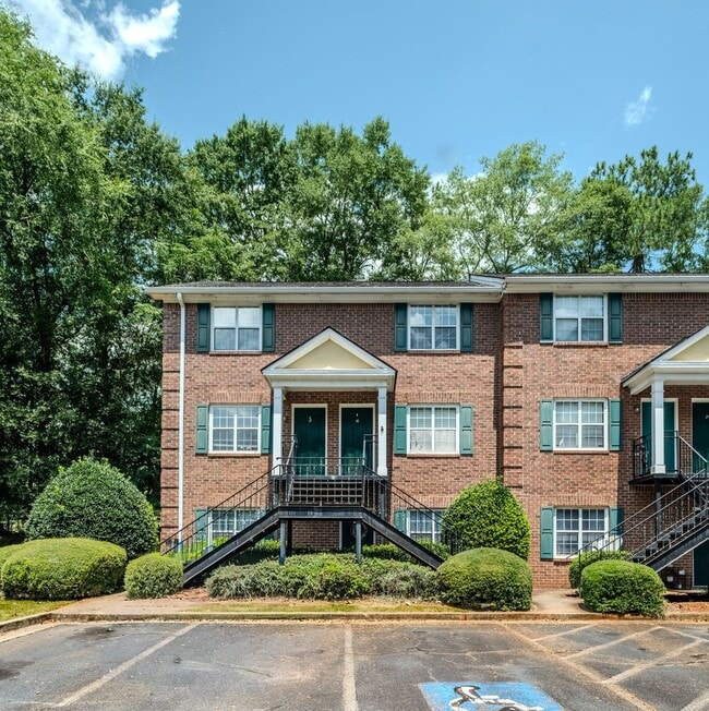 Building Photo - 100 Woodstone Dr