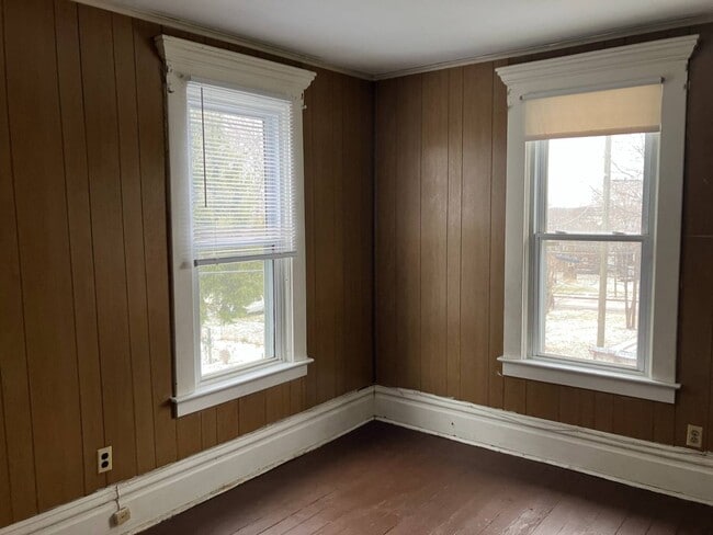 Photo - 736 S Seneca Ave